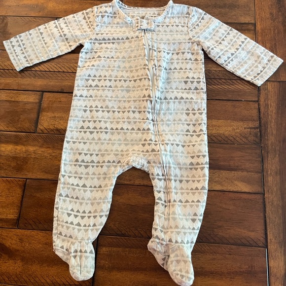 Aden & Anais Sleeper 6-9M - Picture 1 of 3